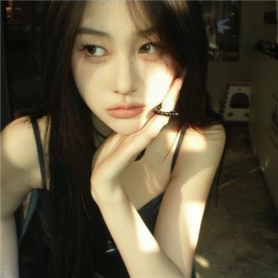 八个拔河女
